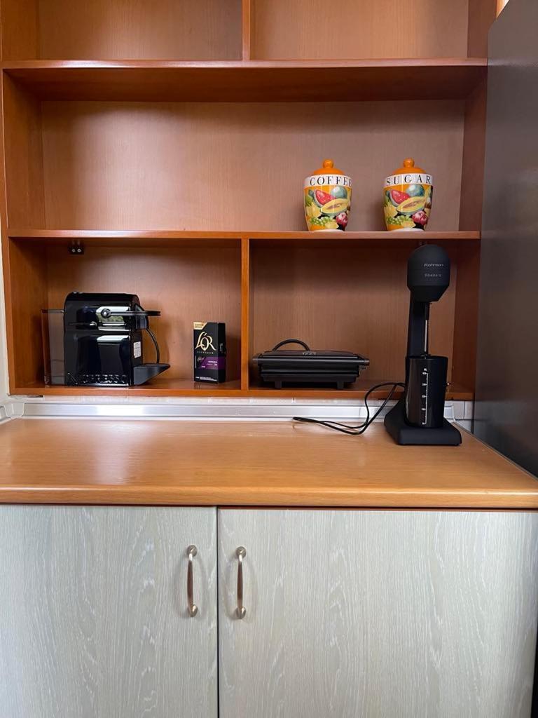Maria'S Central Apartment クサンチ エクステリア 写真